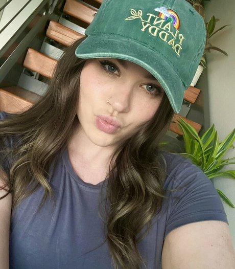 Barista Cassi_ アダルトモデル ギャラリー