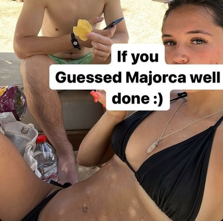 Lily Draycott セクシーモデル 画像