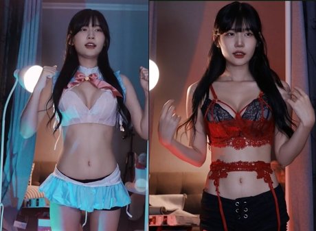 逆騎乗位 オンリーファンズ ポルノグラフィック 写真