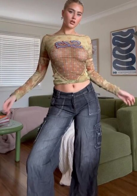 セクシーなドレスOnlyFans 美しい ギャラリー