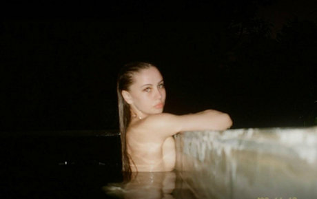 シックオンリーファン 無料エロ 写真