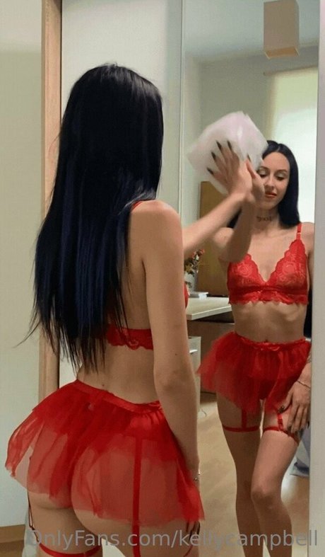 ダーティトークオンリーファンズ ホットヌード 写真