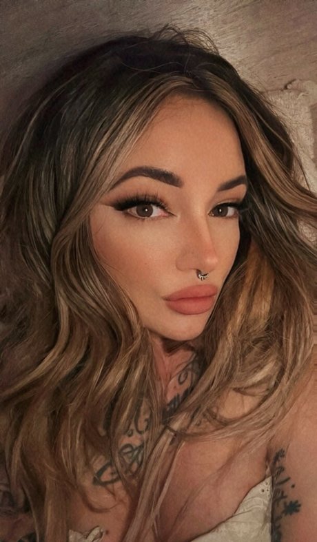 Brittany Zapata 女優 画像