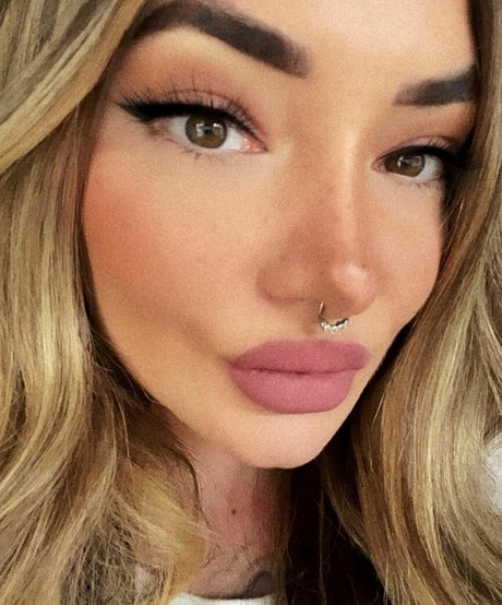 Brittany Zapata 最高の女優 画像