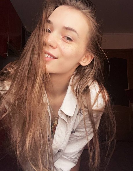 巨乳の熟女オンリーファンズ 無料エロ 画像