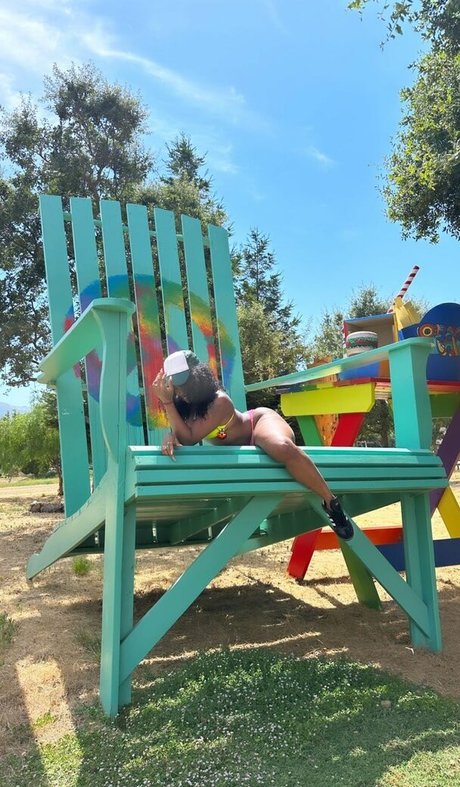 SZA ヌード女優 写真