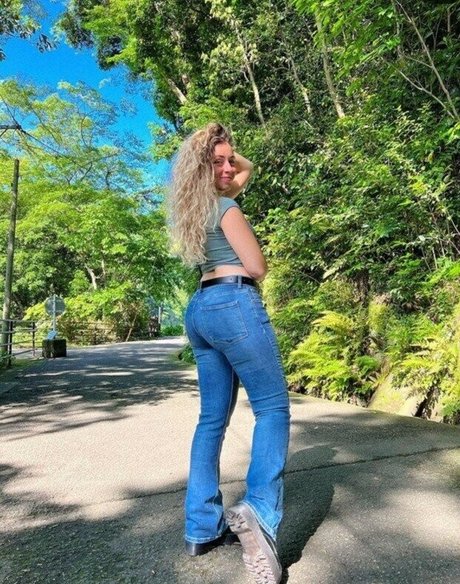 ティーンウェブカメラOnlyFans ホットヌード 画像