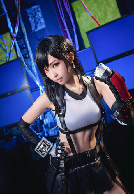 巨乳の黒人女性オンリーファンズ HD ギャラリー