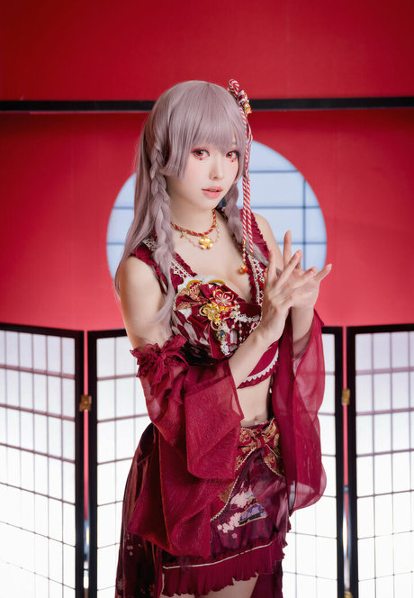 背が高くて巨乳のOnlyFans アダルト無料 写真