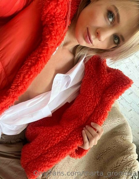 Marta Gromova トップ女優 画像