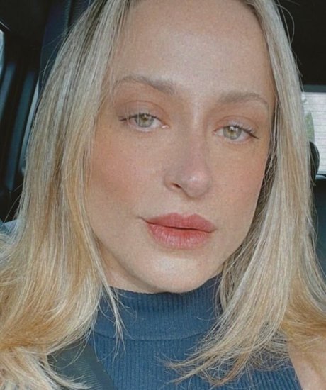 太めのブロンドオンリーファンズ ホット 写真