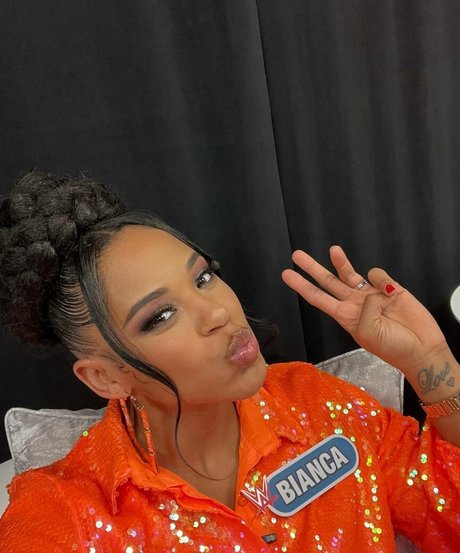 痩せたティーンのオンリーファンズ アートxxx 写真