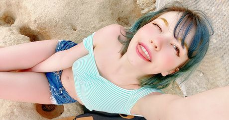 OnlyFansの普及 xxx 画像