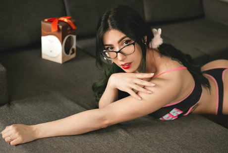 トゥインクスオンリーファンズ ポルノ 画像