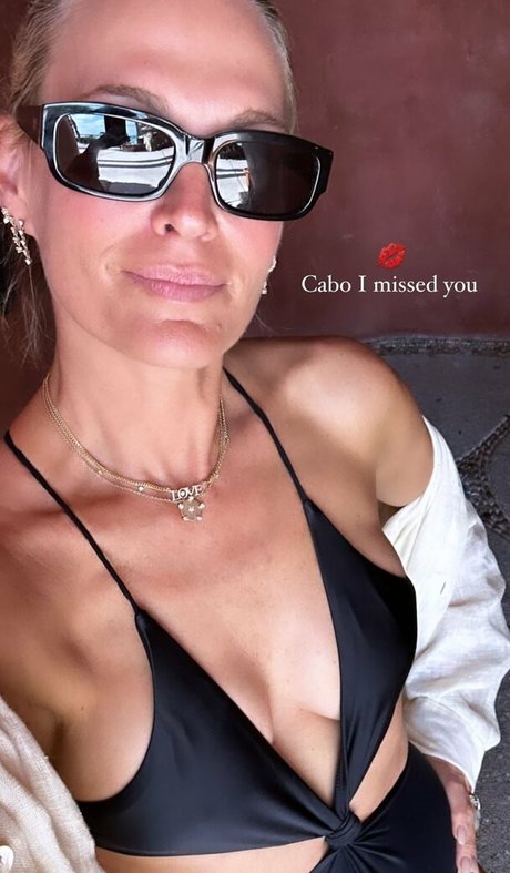 Molly Sims ヌード女優 画像