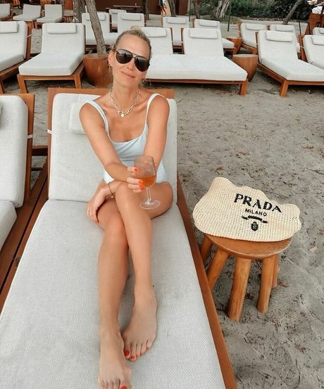 Molly Sims ポルノスター ヌード 画像