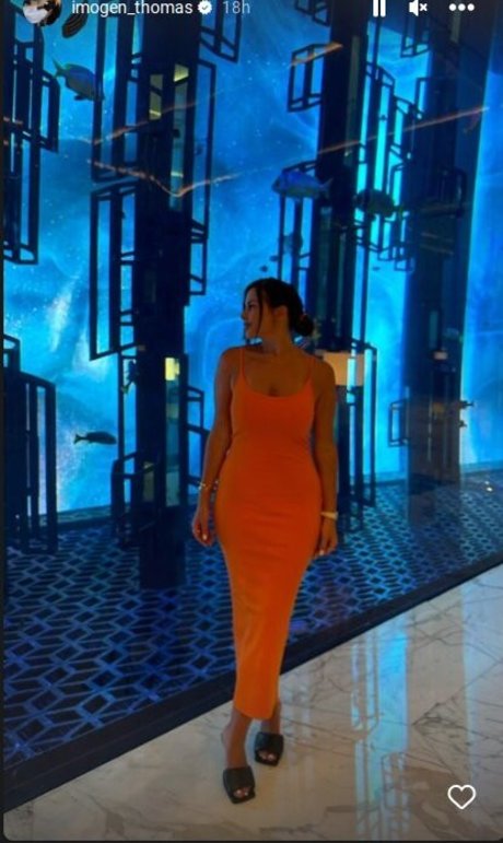 Imogen Thomas 裸の女優 ギャラリー