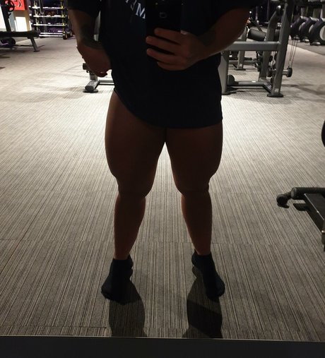 ラバーオンリーファン ヌード ギャラリー