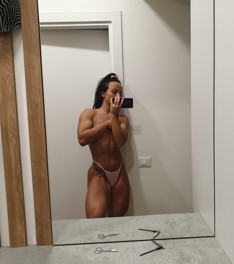 ヘンタイオンリーファンズ 無料エロ 写真