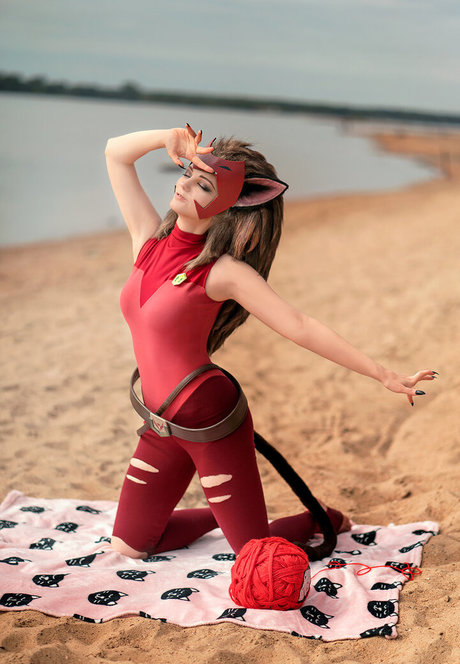 垂れ下がった熟女OnlyFans 可愛い 画像