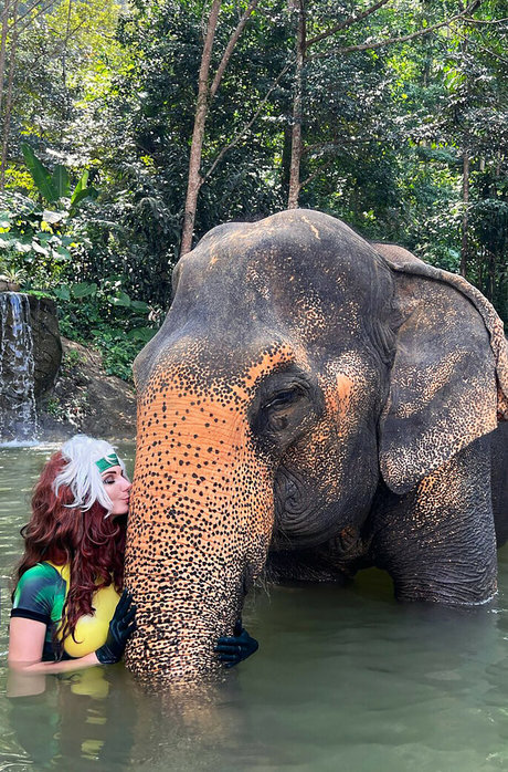 騎乗位熟女OnlyFans 無料ポルノ 写真