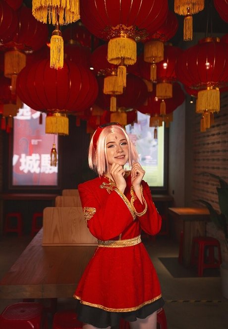 ウェイトレスOnlyFans 無料裸 写真