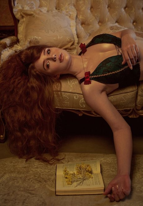 ゴス3P OnlyFans xxx 写真