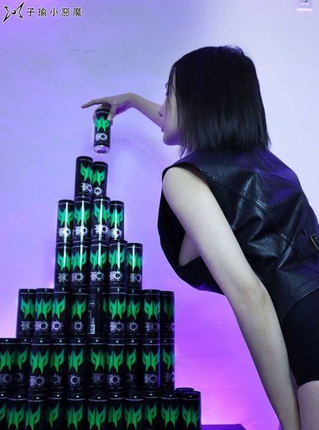 morgul zuyu ポルノスター 独占 写真