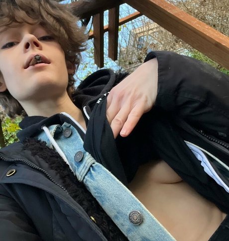 ビデオ通話 オンリーファンズ 可愛い 写真