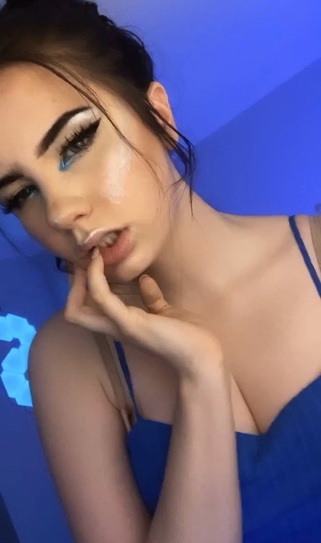 sleppyy xxx女優 写真