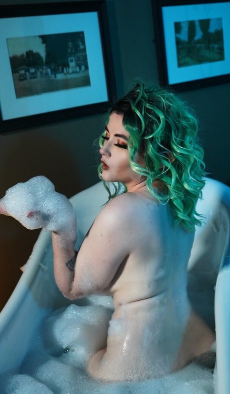 熟女オンリーファンズ 無料 ギャラリー