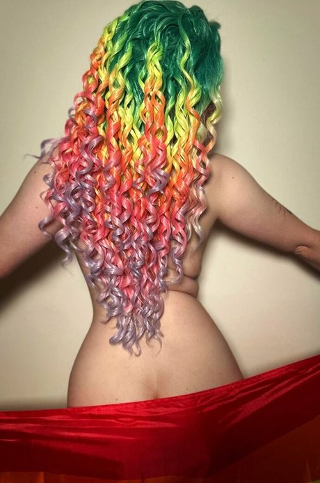 肉厚マンコオンリーファンズ 無料xxx 写真