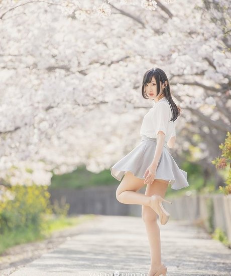 巨乳 パイズリ OnlyFans ホットヌード 写真