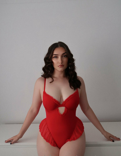 曲線美のクーガーOnlyFans アダルト無料 写真