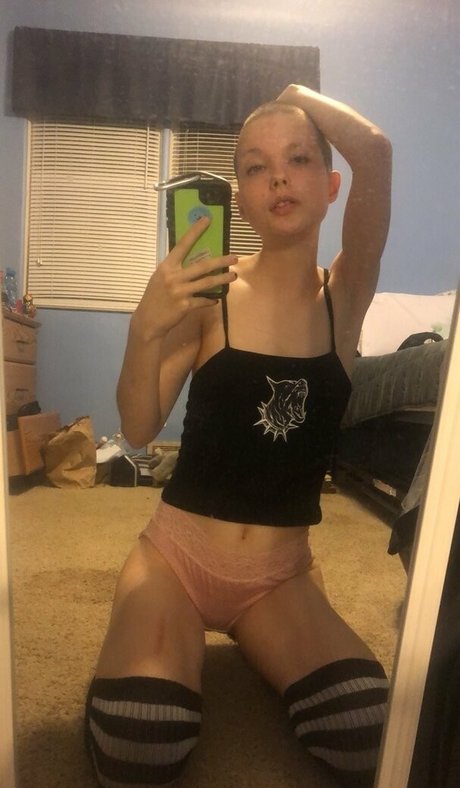 クリスマスヌードOnlyFans エロチック 写真