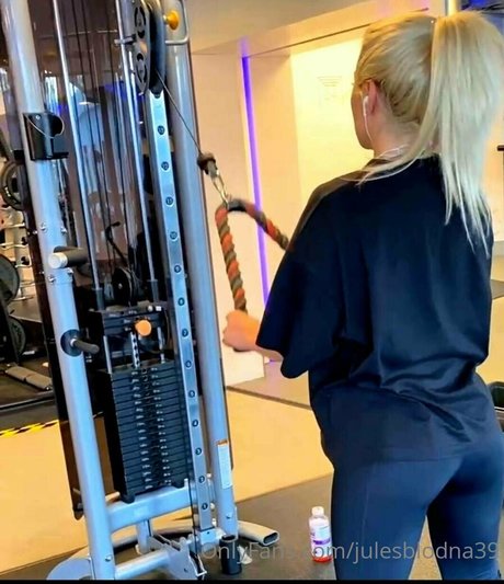 Julesblodna39 ヌードモデル 写真