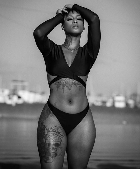 Mizz Twerksum 高品質モデル 画像