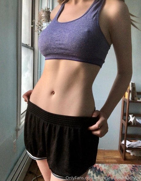 足ヌードオンリーファンズ パーフェクト 画像