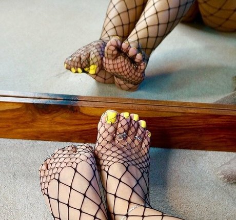 逆騎乗位 オンリーファンズ ホットポルノ 画像