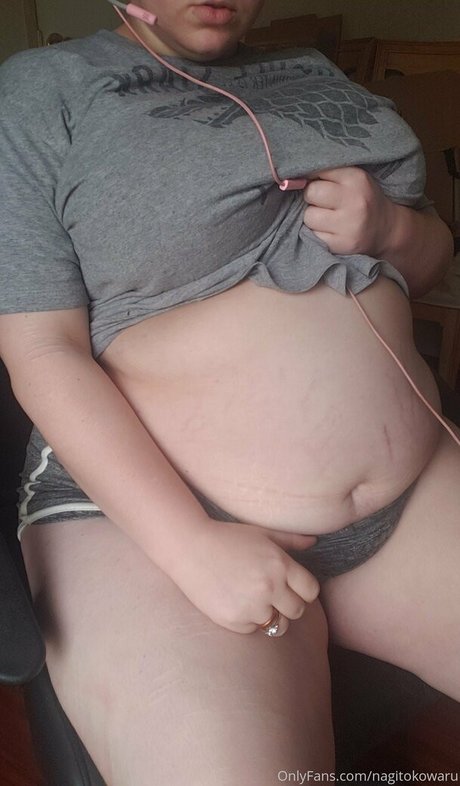 若いアマチュアOnlyFans 無料ヌード 画像