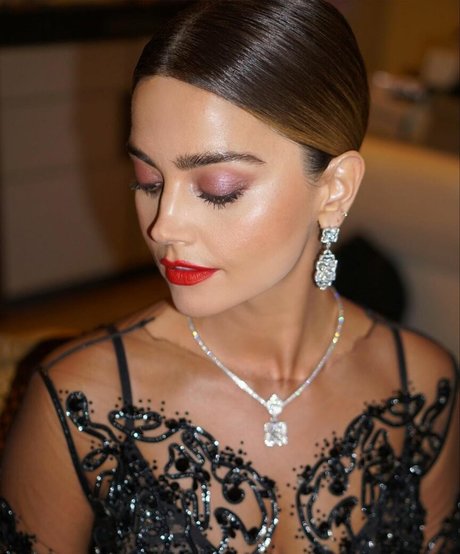 Jenna Louise Coleman アダルトスター 写真