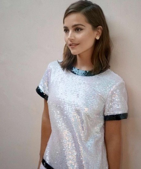 Jenna Louise Coleman ポルノスター ベスト 画像