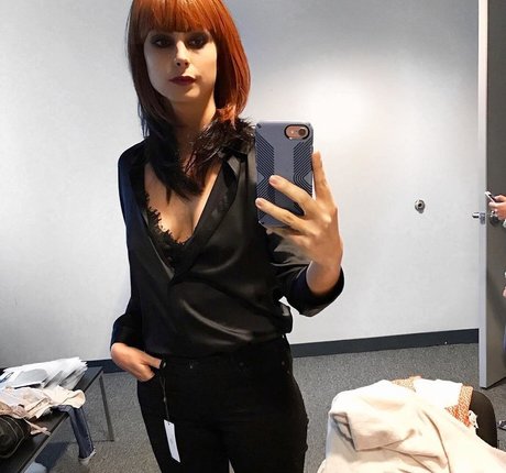 Morena Baccarin 無料のポルノスター 画像