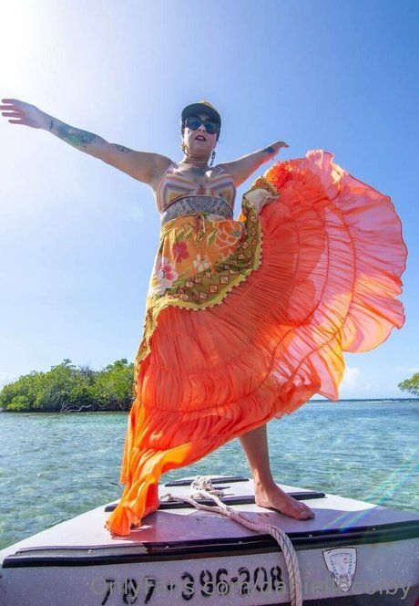 ゴス3P OnlyFans 無料アダルト 写真