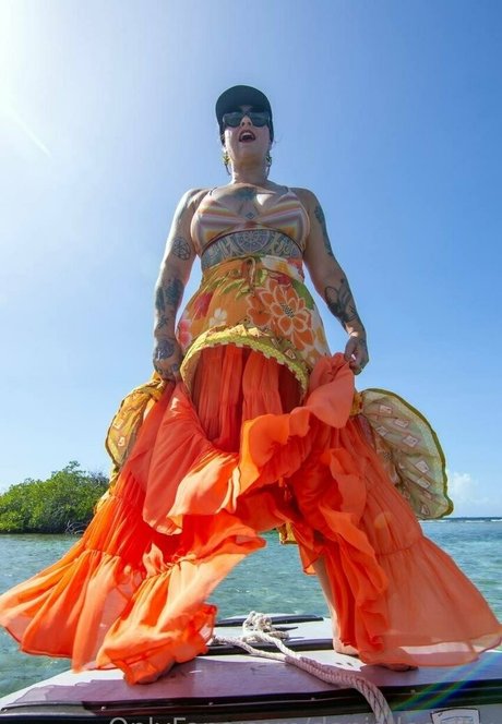 奇妙なオンリーファンズ ホット 画像