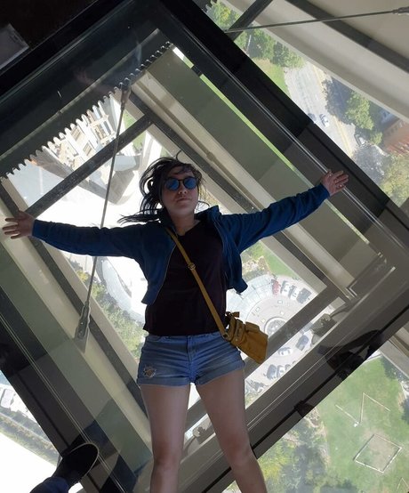 Ellen Rose ポルノスター 美しい ギャラリー