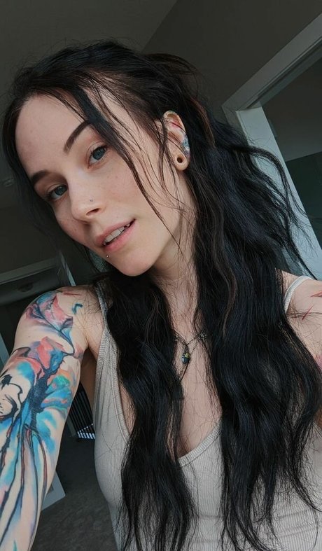 黒人フェムボーイオンリーファンズ セクシー 写真