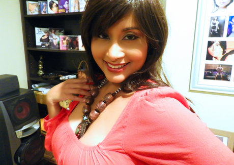 Aiysha Saagar XXXモデル 画像