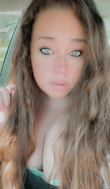 Ivy Mia 素敵なモデル ギャラリー