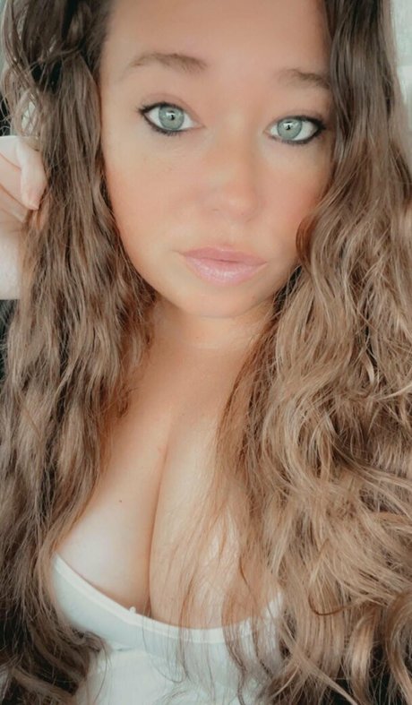 Ivy Mia セックス女優 写真